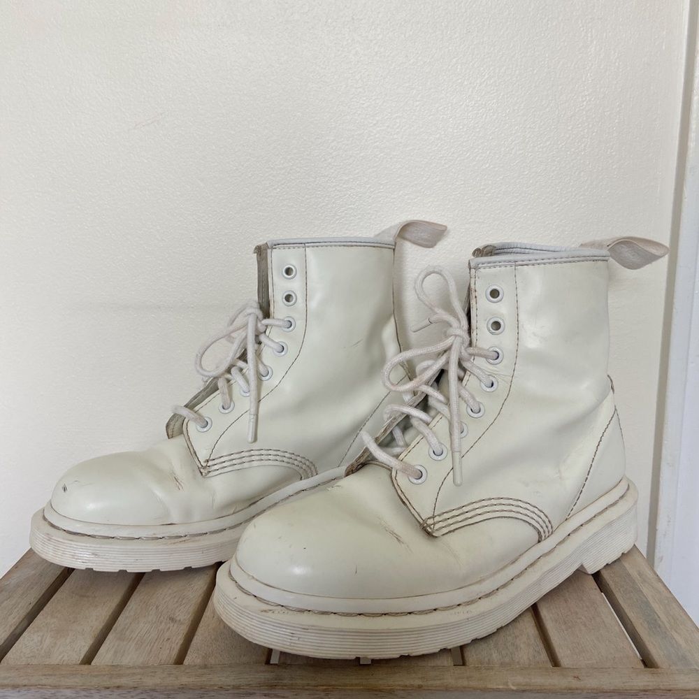 Dr. Martens 1460 Mono Lace-Up Boots